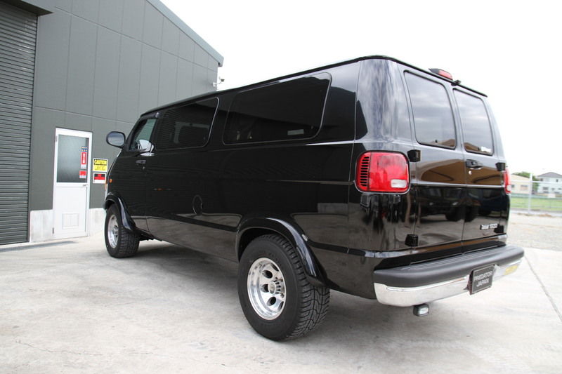 ダッジラムバン　マジェスティック製　シート ダッジ ラムバン ミディアムコンバージョン新車並行ワンオーナー