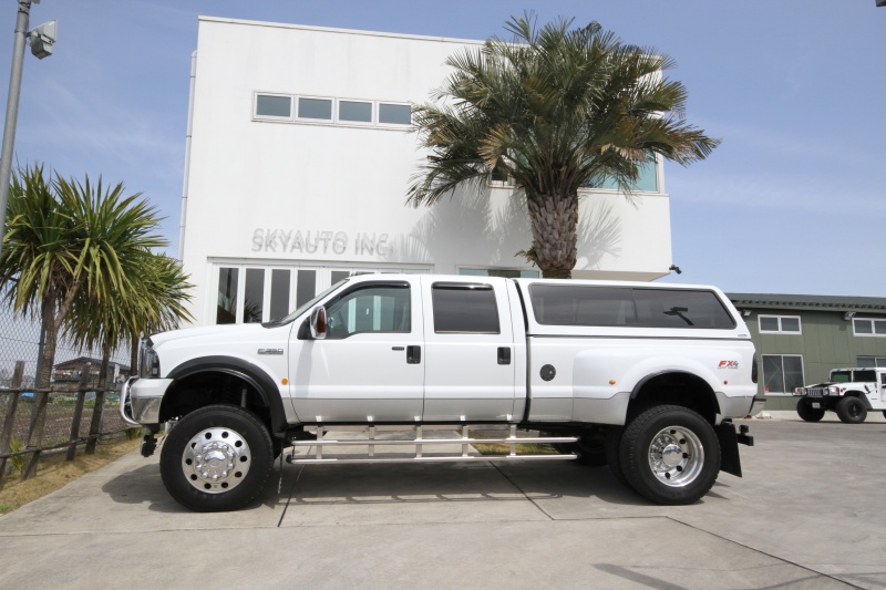 フォード F-350 6.0Ｌﾃﾞｨｰｾﾞﾙ！ ﾊﾟﾜｰｽﾄﾛｰｸ ﾃﾞｭｰﾘｰ LARIAT 4x4 情報